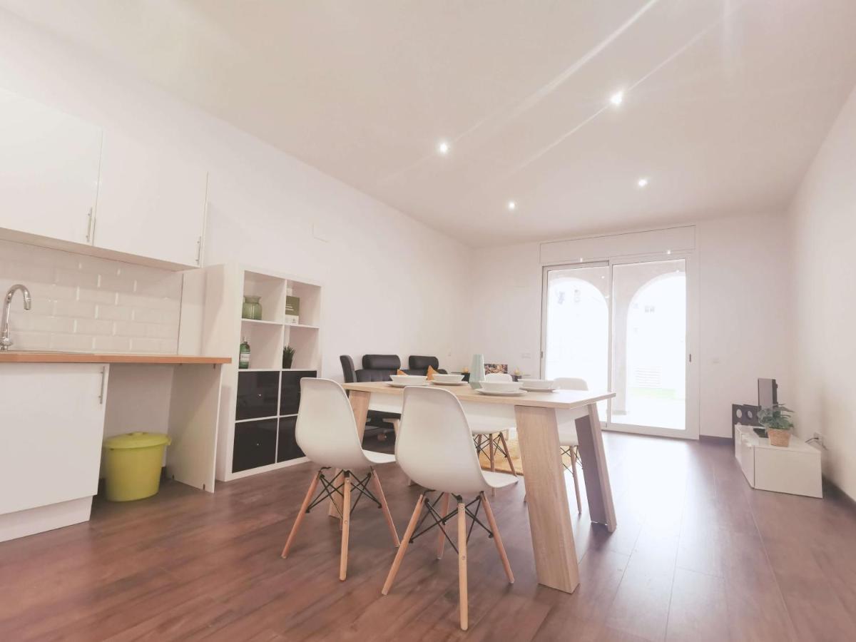 Casa Kimo Platja Apartment Виланова-и-ла-Желтру Екстериор снимка