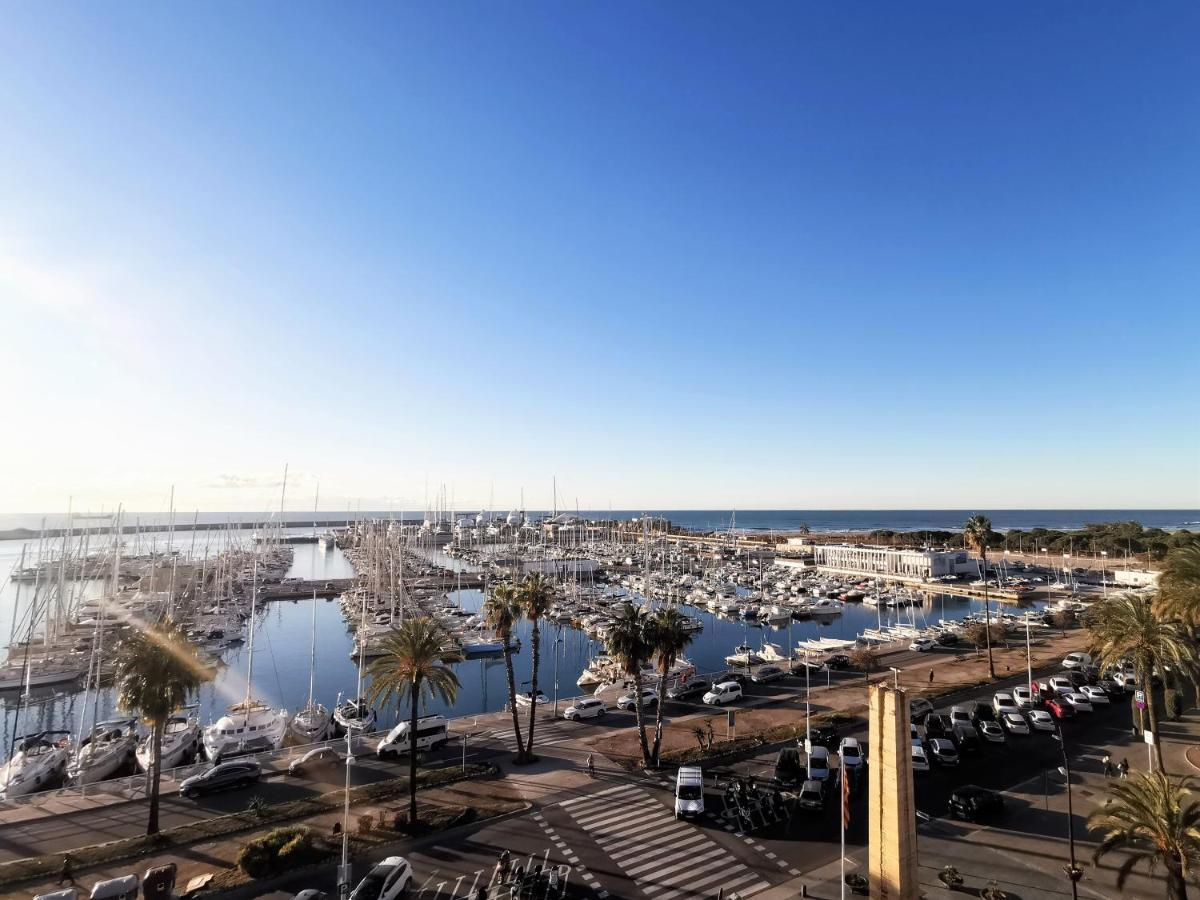 Casa Kimo Platja Apartment Виланова-и-ла-Желтру Екстериор снимка
